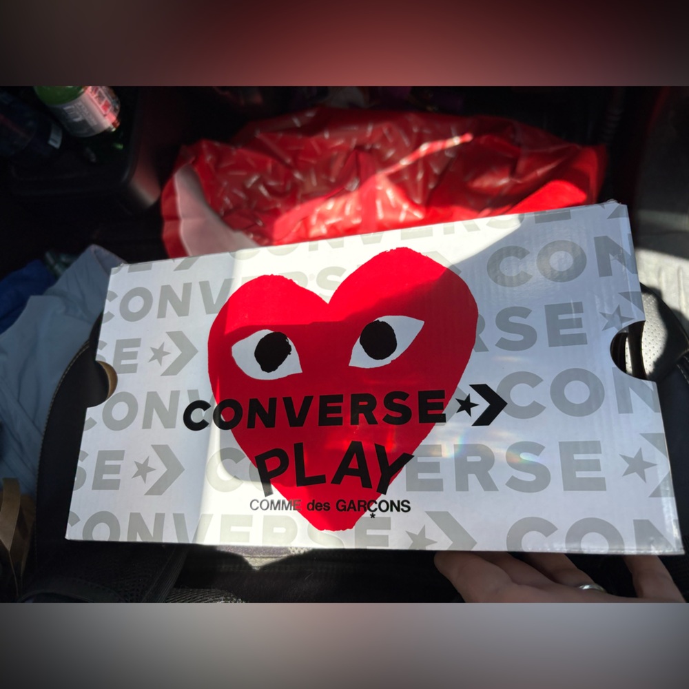 CdG PLAY x Converse Women's Chuck Taylor All Star Peek-A-Boo Low-Top‎ Sneakers 7 - Picture 10 of 10